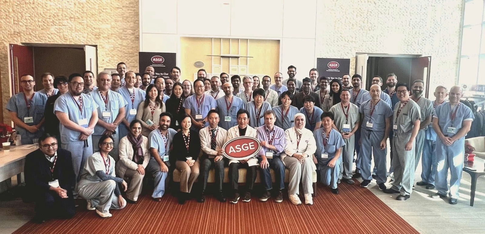 شاركت الدكتورة شيماء الخولي كمدربة في تشفية الأورام ESD في شيكاغو